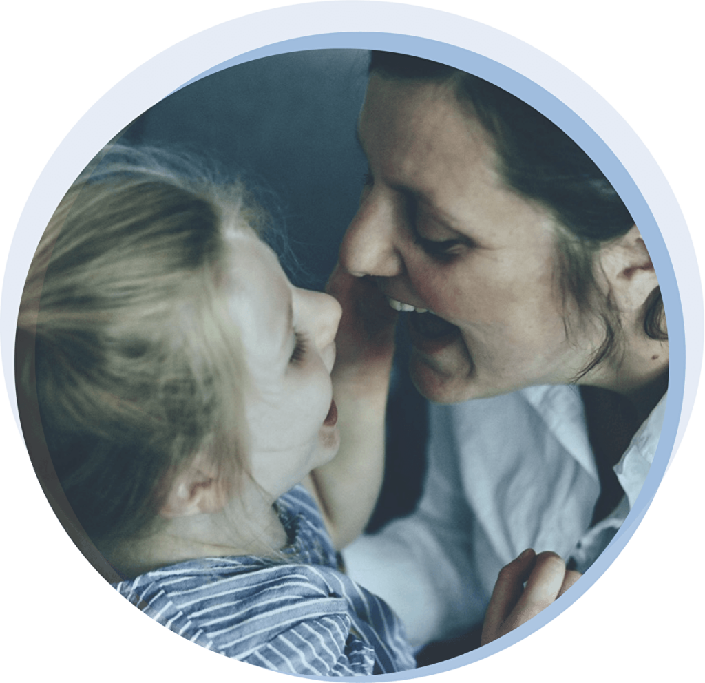Illus_site_photo_mamanetfillefaceafaceenbleu